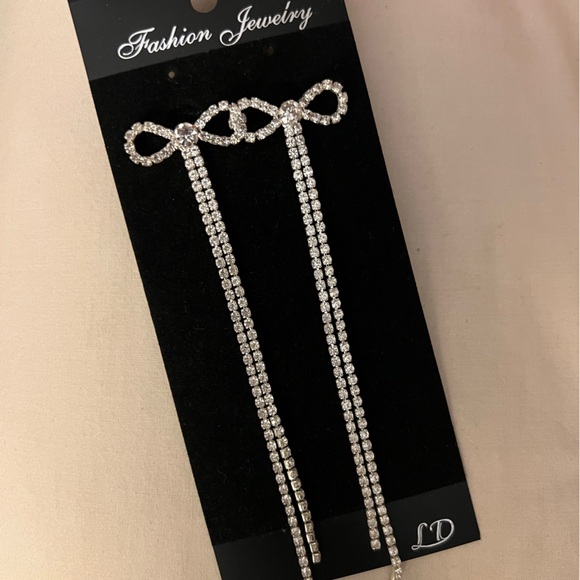 NWT - Bow Earrings - Picture 2 of 4